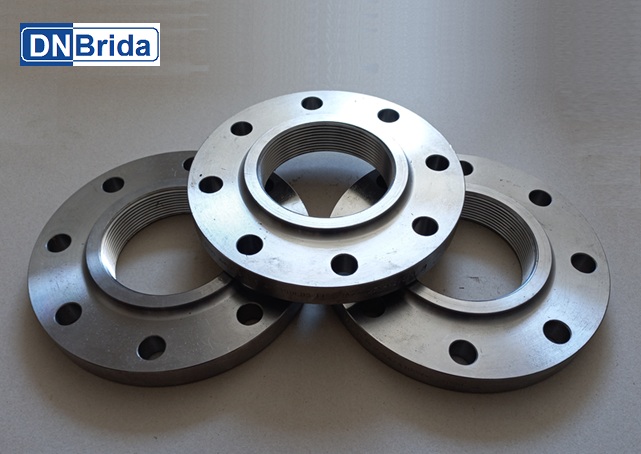 Brida roscada B16.5br>4" (DN100) class 150 Lb, NPT<br>Material: acero al carbono A105